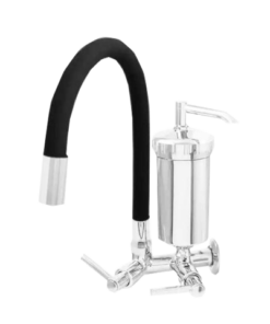Sobre o produto  A Torneira C-70 Silicone Cromada C/ Filtro, referência 2167, é uma escolha sofisticada e funcional para espaços de cozinha. Seu design elegante em cromado confere um toque de modernidade, enquanto o silicone presente na composição adiciona uma sensação de suavidade ao toque. Este modelo de torneira inclui um filtro, proporcionando uma solução conveniente para a obtenção de água mais limpa e de melhor qualidade diretamente na torneira da cozinha. Isso contribui para a eliminação de impurezas e melhoria no sabor da água consumida. Além do aspecto estético, a Torneira C-70 Silicone Cromada se destaca pela facilidade de uso e durabilidade. O acabamento cromado não apenas confere um visual atrativo, mas também facilita a limpeza e manutenção, mantendo a torneira em condições ideais por mais tempo. Com a referência 2167, essa torneira é uma escolha completa para quem busca estilo, praticidade e a conveniência adicional de um filtro de água integrado, proporcionando uma experiência mais completa na cozinha. [divider] Sobre nós  Bem-vindo ao Atacadão dos Pisos, o destino final para todas as suas necessidades de materiais de construção! Com nossa ampla gama de produtos, ajudamos você a construir a casa dos seus sonhos. Nossa loja tem tudo que você precisa, desde pisos até revestimentos e muito mais. Além disso, com mais de 300 modelos de pisos e revestimentos à sua escolha, você encontra exatamente o que procura para dar o acabamento perfeito à sua casa. Entendemos que o tempo é fundamental quando se trata de projetos de construção. Por isso, oferecemos entrega em até 48 horas dentro do estado do Rio de Janeiro. Dessa forma, você não precisa se preocupar com atrasos ou tempos de espera prolongados. Nós temos você coberto! No Atacadão dos Pisos, também proporcionamos opções de pagamento flexíveis para facilitar sua compra. Você pode pagar em até 10 vezes sem juros, permitindo que você se concentre na construção da sua casa sem se preocupar com o encargo financeiro. Queremos fazer parte da sua felicidade, ajudando na construção da casa dos sonhos. Reconhecemos que uma casa confortável e acolhedora é essencial para o bem-estar geral. Por isso, queremos ajudá-lo a alcançar essa felicidade, fornecendo-lhe os melhores materiais de construção. Convidamo-lo a visitar a nossa loja física, onde o nosso pessoal simpático e experiente terá todo o prazer em ajudá-lo na sua compra. Estamos localizados em Av. Presidente Lincoln, 411 ou 410 | Jardim Meriti - São João de Meriti, RJ, e mal podemos esperar para recebê-lo! Venha e veja você mesmo porque o Atacadão dos Pisos é a melhor escolha para todas as suas necessidades, proporcionando uma casa recheada de felicidade para você e sua família. Veja mais como aTorneira C-70 clicando aqui !!