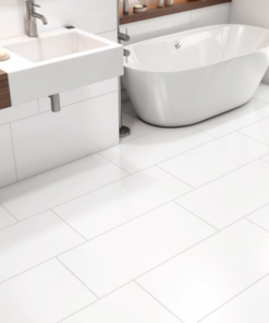 Sobre o produto O Revestimento Clean Plus da Carmelo Fior é uma escolha elegante e prática para revestimento de superfícies. Com acabamento brilhante, ele confere um visual limpo e luminoso aos ambientes. Além disso, ele é resistente à mancha d'água, tornando-o ideal para áreas que necessitam de manutenção frequente e estão expostas à umidade, como banheiros e cozinhas. A estampa branco liso proporciona uma aparência clássica e versátil, combinando facilmente com diferentes estilos de decoração. Possui uma variação de 1 face, garantindo uniformidade no padrão. Suas dimensões são de 38 centímetros por 75 centímetros, e a borda bold oferece um acabamento robusto e tradicional. [divider] Sobre nós Bem-vindo ao Atacadão dos Pisos, o destino final para todas as suas necessidades de materiais de construção! Com nossa ampla gama de produtos, ajudamos você a construir a casa dos seus sonhos. Nossa loja tem tudo que você precisa, desde pisos até revestimentos e muito mais. Além disso, com mais de 300 modelos de pisos e revestimentos à sua escolha, você encontra exatamente o que procura para dar o acabamento perfeito à sua casa. Entendemos que o tempo é fundamental quando se trata de projetos de construção. Por isso, oferecemos entrega em até 48 horas dentro do estado do Rio de Janeiro. Dessa forma, você não precisa se preocupar com atrasos ou tempos de espera prolongados. Nós temos você coberto! No Atacadão dos Pisos, também proporcionamos opções de pagamento flexíveis para facilitar sua compra. Você pode pagar em até 10 vezes sem juros, permitindo que você se concentre na construção da sua casa sem se preocupar com o encargo financeiro. Queremos fazer parte da sua felicidade, ajudando na construção da casa dos sonhos. Reconhecemos que uma casa confortável e acolhedora é essencial para o bem-estar geral. Por isso, queremos ajudá-lo a alcançar essa felicidade, fornecendo-lhe os melhores materiais de construção. Convidamo-lo a visitar a nossa loja física, onde o nosso pessoal simpático e experiente terá todo o prazer em ajudá-lo na sua compra. Estamos localizados em Av. Presidente Lincoln, 411 ou 410 | Jardim Meriti - São João de Meriti, RJ, e mal podemos esperar para recebê-lo! Venha e veja você mesmo porque o Atacadão dos Pisos é a melhor escolha para todas as suas necessidades, proporcionando uma casa recheada de felicidade para você e sua família. Veja Mais Como O Revestimento Clean Plus Clicando Aqui!