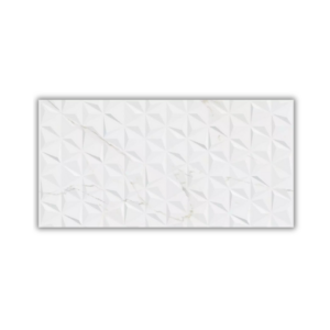 Sobre o produto O Revestimento 36590 da Incefra possui um acabamento acetinado, proporcionando uma superfície suave e elegante que minimiza o reflexo da luz. Este revestimento é resistente a manchas d'água, garantindo durabilidade e facilidade de manutenção, sendo ideal para áreas úmidas ou de alta utilização. A estampa geométrica em cor branco oferece um visual moderno e clean. Com uma variação de 1 face, o padrão é consistente, proporcionando uma aparência uniforme ao espaço. Medindo 35 centímetros por 70 centímetros, este revestimento retangular é versátil e adequado para diversas aplicações, tanto em áreas residenciais quanto comerciais. O tamanho das peças facilita a criação de superfícies contínuas, minimizando o número de juntas visíveis e resultando em um visual mais uniforme e elegante. Além disso, a borda retificada garante um acabamento preciso e uniforme, permitindo a instalação com juntas mínimas. Esse tipo de borda é perfeito para quem busca um visual moderno e refinado, assegurando um acabamento limpo e sofisticado nas superfícies revestidas. [divider] Sobre nós Bem-vindo ao Atacadão dos Pisos, o destino final para todas as suas necessidades de materiais de construção! Com nossa ampla gama de produtos, ajudamos você a construir a casa dos seus sonhos. Nossa loja tem tudo que você precisa, desde pisos até revestimentos e muito mais. Além disso, com mais de 300 modelos de pisos e revestimentos à sua escolha, você encontra exatamente o que procura para dar o acabamento perfeito à sua casa. Entendemos que o tempo é fundamental quando se trata de projetos de construção. Por isso, oferecemos entrega em até 48 horas dentro do estado do Rio de Janeiro. Dessa forma, você não precisa se preocupar com atrasos ou tempos de espera prolongados. Nós temos você coberto! No Atacadão dos Pisos, também proporcionamos opções de pagamento flexíveis para facilitar sua compra. Você pode pagar em até 10 vezes sem juros, permitindo que você se concentre na construção da sua casa sem se preocupar com o encargo financeiro. Queremos fazer parte da sua felicidade, ajudando na construção da casa dos sonhos. Reconhecemos que uma casa confortável e acolhedora é essencial para o bem-estar geral. Por isso, queremos ajudá-lo a alcançar essa felicidade, fornecendo-lhe os melhores materiais de construção. Convidamo-lo a visitar a nossa loja física, onde o nosso pessoal simpático e experiente terá todo o prazer em ajudá-lo na sua compra. Estamos localizados em Av. Presidente Lincoln, 411 ou 410 | Jardim Meriti - São João de Meriti, RJ, e mal podemos esperar para recebê-lo! Venha e veja você mesmo porque o Atacadão dos Pisos é a melhor escolha para todas as suas necessidades, proporcionando uma casa recheada de felicidade para você e sua família. Veja Mais Como O Revestimento 36590 Clicando Aqui!