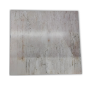 Sobre o produto O Semigres Júlio 70390 da InOut Premium apresenta um acabamento acetinado que confere uma aparência elegante ao ambiente. Com borda retificada para uma instalação precisa, este modelo possui uma estampa que imita madeira, proporcionando um visual natural e acolhedor. Suas generosas dimensões de 74 cm por 74 cm tornam-no ideal para criar espaços amplos e convidativos. Adapta-se perfeitamente a diferentes ambientes, desde residenciais a comerciais, combinando durabilidade com estilo. [divider] Sobre nós Bem-vindo ao Atacadão dos Pisos, o destino final para todas as suas necessidades de materiais de construção! Com nossa ampla gama de produtos, ajudamos você a construir a casa dos seus sonhos. Nossa loja tem tudo que você precisa, desde pisos até revestimentos e muito mais. Além disso, com mais de 300 modelos de pisos e revestimentos à sua escolha, você encontra exatamente o que procura para dar o acabamento perfeito à sua casa. Entendemos que o tempo é fundamental quando se trata de projetos de construção. Por isso, oferecemos entrega em até 48 horas dentro do estado do Rio de Janeiro. Dessa forma, você não precisa se preocupar com atrasos ou tempos de espera prolongados. Nós temos você coberto! No Atacadão dos Pisos, também proporcionamos opções de pagamento flexíveis para facilitar sua compra. Você pode pagar em até 10 vezes sem juros, permitindo que você se concentre na construção da sua casa sem se preocupar com o encargo financeiro. Queremos fazer parte da sua felicidade, ajudando na construção da casa dos sonhos. Reconhecemos que uma casa confortável e acolhedora é essencial para o bem-estar geral. Por isso, queremos ajudá-lo a alcançar essa felicidade, fornecendo-lhe os melhores materiais de construção. Convidamo-lo a visitar a nossa loja física, onde o nosso pessoal simpático e experiente terá todo o prazer em ajudá-lo na sua compra. Estamos localizados em Av. Presidente Lincoln, 411 ou 410 | Jardim Meriti - São João de Meriti, RJ, e mal podemos esperar para recebê-lo! Venha e veja você mesmo porque o Atacadão dos Pisos é a melhor escolha para todas as suas necessidades, proporcionando uma casa recheada de felicidade para você e sua família. Veja mais como o Semigres Júlio 70390 clicando aqui !! 