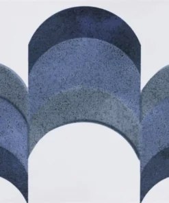 Sobre o produto O Revestimento Wave Flowers da Duefratelli é uma escolha encantadora para adicionar um toque de elegância e sofisticação aos seus ambientes. Com um acabamento brilhante que reflete a luz de forma sutil, este revestimento apresenta uma estampa delicada que imita flores em tons suaves, proporcionando uma atmosfera tranquila e agradável. Sua borda bold adiciona um toque de robustez e destaque à peça, enquanto suas dimensões de 20 centímetros por 20 centímetros oferecem versatilidade na aplicação, seja em paredes inteiras ou em detalhes específicos de design. Ideal para espaços internos, como banheiros, cozinhas e áreas de estar, este revestimento adiciona um toque de charme e beleza natural ao seu ambiente. [divider] Sobre nós Bem-vindo ao Atacadão dos Pisos, o destino final para todas as suas necessidades de materiais de construção! Com nossa ampla gama de produtos, ajudamos você a construir a casa dos seus sonhos. Nossa loja tem tudo que você precisa, desde pisos até revestimentos e muito mais. Além disso, com mais de 300 modelos de pisos e revestimentos à sua escolha, você encontra exatamente o que procura para dar o acabamento perfeito à sua casa. Entendemos que o tempo é fundamental quando se trata de projetos de construção. Por isso, oferecemos entrega em até 48 horas dentro do estado do Rio de Janeiro. Dessa forma, você não precisa se preocupar com atrasos ou tempos de espera prolongados. Nós temos você coberto! No Atacadão dos Pisos, também proporcionamos opções de pagamento flexíveis para facilitar sua compra. Você pode pagar em até 10 vezes sem juros, permitindo que você se concentre na construção da sua casa sem se preocupar com o encargo financeiro. Queremos fazer parte da sua felicidade, ajudando na construção da casa dos sonhos. Reconhecemos que uma casa confortável e acolhedora é essencial para o bem-estar geral. Por isso, queremos ajudá-lo a alcançar essa felicidade, fornecendo-lhe os melhores materiais de construção. Convidamo-lo a visitar a nossa loja física, onde o nosso pessoal simpático e experiente terá todo o prazer em ajudá-lo na sua compra. Estamos localizados em Av. Presidente Lincoln, 411 ou 410 | Jardim Meriti - São João de Meriti, RJ, e mal podemos esperar para recebê-lo! Venha e veja você mesmo porque o Atacadão dos Pisos é a melhor escolha para todas as suas necessidades, proporcionando uma casa recheada de felicidade para você e sua família. Veja mais como o Revestimento Wave Flowers clicando aqui!