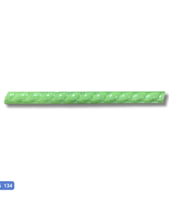Sobre o produto O listelo FG 134 da Giseli é uma escolha vibrante e refrescante para realçar a beleza dos seus espaços internos. Com uma estampa lisa em um tom envolvente de verde limão, este listelo acrescenta um toque de vitalidade e energia aos ambientes. Com 1 variação de face na superfície, o listelo oferece versatilidade na aplicação, permitindo uma integração harmoniosa em diferentes estilos de decoração. Seu acabamento brilhante contribui para um visual elegante, proporcionando um brilho sutil e sofisticado. As dimensões de 2,5 por 30 centímetros tornam o listelo FG 134 especialmente adequado para áreas internas, como cozinha e banheiro. Ao incorporar essa peça única, você não apenas adiciona um elemento decorativo, mas também cria uma atmosfera vibrante e convidativa. Renove seus espaços com o toque distintivo do listelo FG 134 da Giseli, destacando-se pela sua cor marcante e design elegante. Transforme seus interiores em ambientes cheios de energia, onde cada detalhe contribui para a beleza e personalidade de seus espaços. [divider] Sobre nós Bem-vindo ao Atacadão dos Pisos, o destino final para todas as suas necessidades de materiais de construção! Com nossa ampla gama de produtos, ajudamos você a construir a casa dos seus sonhos. Nossa loja tem tudo que você precisa, desde pisos até revestimentos e muito mais. Além disso, com mais de 300 modelos de pisos e revestimentos à sua escolha, você encontra exatamente o que procura para dar o acabamento perfeito à sua casa. Entendemos que o tempo é fundamental quando se trata de projetos de construção. Por isso, oferecemos entrega em até 48 horas dentro do estado do Rio de Janeiro. Dessa forma, você não precisa se preocupar com atrasos ou tempos de espera prolongados. Nós temos você coberto! No Atacadão dos Pisos, também proporcionamos opções de pagamento flexíveis para facilitar sua compra. Você pode pagar em até 10 vezes sem juros, permitindo que você se concentre na construção da sua casa sem se preocupar com o encargo financeiro. Queremos fazer parte da sua felicidade, ajudando na construção da casa dos sonhos. Reconhecemos que uma casa confortável e acolhedora é essencial para o bem-estar geral. Por isso, queremos ajudá-lo a alcançar essa felicidade, fornecendo-lhe os melhores materiais de construção. Convidamo-lo a visitar a nossa loja física, onde o nosso pessoal simpático e experiente terá todo o prazer em ajudá-lo na sua compra. Estamos localizados em Av. Presidente Lincoln, 411 ou 410 | Jardim Meriti - São João de Meriti, RJ, e mal podemos esperar para recebê-lo! Venha e veja você mesmo porque o Atacadão dos Pisos é a melhor escolha para todas as suas necessidades, proporcionando uma casa recheada de felicidade para você e sua família. Veja mais como o Listelo FG 134 clicando aqui!