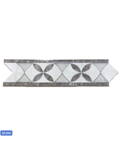 Sobre o produto  A faixa decorativa GS 644 da Giseli, apresenta uma estampa encantadora de rosas na cor cinza, proporcionando um toque delicado ao ambiente. Com variação de 1 face na superfície e acabamento brilhante, essa faixa decorativa GS 644 é perfeita para adicionar elegância à decoração de cozinhas. Suas dimensões de 8 por 30 centímetros oferecem versatilidade na aplicação, permitindo criar composições personalizadas. Experimente transformar sua cozinha com essa peça charmosa da Giseli, garantindo um espaço mais atraente e estilizado. [divider] Sobre nós  Bem-vindo ao Atacadão dos Pisos, o destino final para todas as suas necessidades de materiais de construção! Com nossa ampla gama de produtos, ajudamos você a construir a casa dos seus sonhos. Nossa loja tem tudo que você precisa, desde pisos até revestimentos e muito mais. Além disso, com mais de 300 modelos de pisos e revestimentos à sua escolha, você encontra exatamente o que procura para dar o acabamento perfeito à sua casa. Entendemos que o tempo é fundamental quando se trata de projetos de construção. Por isso, oferecemos entrega em até 48 horas dentro do estado do Rio de Janeiro. Dessa forma, você não precisa se preocupar com atrasos ou tempos de espera prolongados. Nós temos você coberto! No Atacadão dos Pisos, também proporcionamos opções de pagamento flexíveis para facilitar sua compra. Você pode pagar em até 10 vezes sem juros, permitindo que você se concentre na construção da sua casa sem se preocupar com o encargo financeiro. Queremos fazer parte da sua felicidade, ajudando na construção da casa dos sonhos. Reconhecemos que uma casa confortável e acolhedora é essencial para o bem-estar geral. Por isso, queremos ajudá-lo a alcançar essa felicidade, fornecendo-lhe os melhores materiais de construção. Convidamo-lo a visitar a nossa loja física, onde o nosso pessoal simpático e experiente terá todo o prazer em ajudá-lo na sua compra. Estamos localizados em Av. Presidente Lincoln, 411 ou 410 | Jardim Meriti - São João de Meriti, RJ, e mal podemos esperar para recebê-lo! Venha e veja você mesmo porque o Atacadão dos Pisos é a melhor escolha para todas as suas necessidades, proporcionando uma casa recheada de felicidade para você e sua família. Veja mais como o Faixa Decorativa GS 644 clicando aqui!