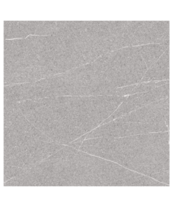 Sobre o produto O Piso Lithos da Arbe possui um acabamento acetinado, oferecendo assim um brilho suave e elegante. Esse acabamento cria um ambiente aconchegante e moderno, sem reflexo intenso. Além disso, a estampa imita o mármore cinza natural, com veios sutis e variações de tonalidade. A cor cinza é versátil e neutra, combinando perfeitamente com diversos estilos de decoração. Com dimensões de 45 x 45 centímetros, o formato quadrado é prático para diversas aplicações. É adequado tanto para ambientes residenciais quanto comerciais, além de facilitar a instalação. Ademais, a borda bold tem um acabamento levemente arredondado, facilitando a manutenção. Esse tipo de borda destaca o contorno de cada ladrilho, sendo ideal para um visual tradicional. [divider] Sobre nós Bem-vindo ao Atacadão dos Pisos, o destino final para todas as suas necessidades de materiais de construção! Com nossa ampla gama de produtos, ajudamos você a construir a casa dos seus sonhos. Nossa loja tem tudo que você precisa, desde pisos até revestimentos e muito mais. Além disso, com mais de 300 modelos de pisos e revestimentos à sua escolha, você encontra exatamente o que procura para dar o acabamento perfeito à sua casa. Entendemos que o tempo é fundamental quando se trata de projetos de construção. Por isso, oferecemos entrega em até 48 horas dentro do estado do Rio de Janeiro. Dessa forma, você não precisa se preocupar com atrasos ou tempos de espera prolongados. Nós temos você coberto! No Atacadão dos Pisos, também proporcionamos opções de pagamento flexíveis para facilitar sua compra. Você pode pagar em até 10 vezes sem juros, permitindo que você se concentre na construção da sua casa sem se preocupar com o encargo financeiro. Queremos fazer parte da sua felicidade, ajudando na construção da casa dos sonhos. Reconhecemos que uma casa confortável e acolhedora é essencial para o bem-estar geral. Por isso, queremos ajudá-lo a alcançar essa felicidade, fornecendo-lhe os melhores materiais de construção. Convidamo-lo a visitar a nossa loja física, onde o nosso pessoal simpático e experiente terá todo o prazer em ajudá-lo na sua compra. Estamos localizados em Av. Presidente Lincoln, 411 ou 410 | Jardim Meriti - São João de Meriti, RJ, e mal podemos esperar para recebê-lo! Venha e veja você mesmo porque o Atacadão dos Pisos é a melhor escolha para todas as suas necessidades, proporcionando uma casa recheada de felicidade para você e sua família. Veja mais como o Piso Lithos clicando aqui !! 